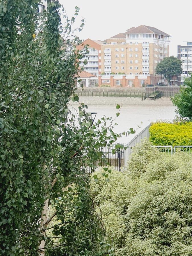 Luxury Canary Wharf Apartment With Free Parking Londra Esterno foto