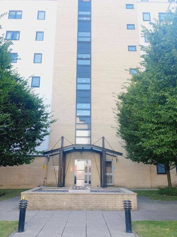Luxury Canary Wharf Apartment With Free Parking Londra Esterno foto