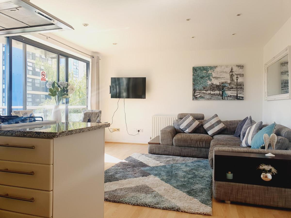 Luxury Canary Wharf Apartment With Free Parking Londra Esterno foto