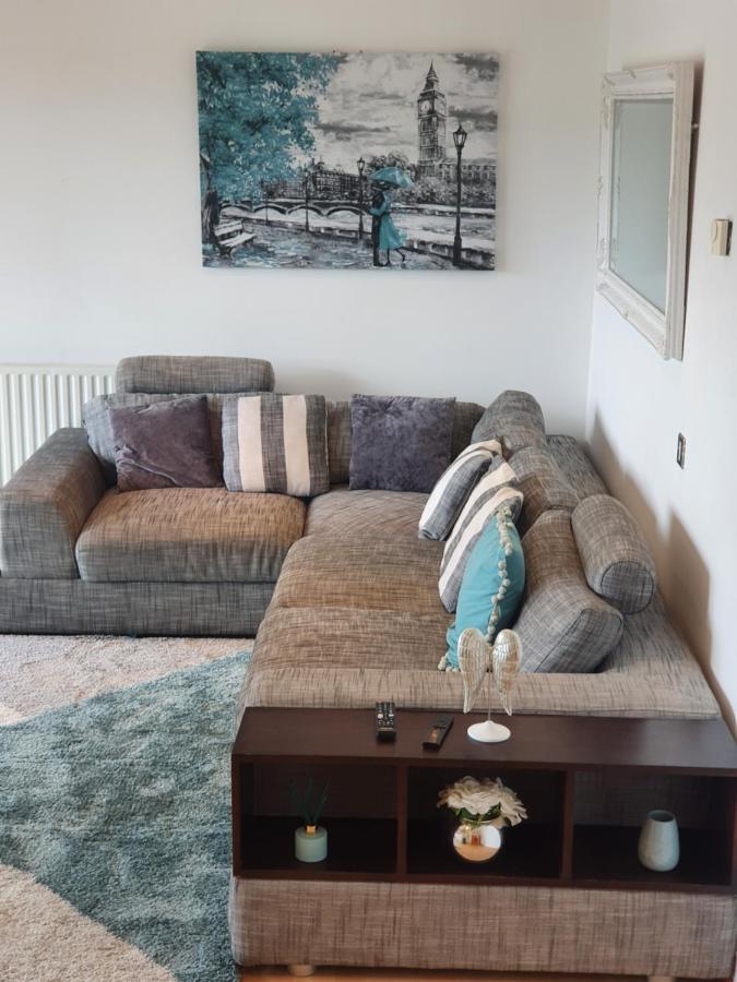 Luxury Canary Wharf Apartment With Free Parking Londra Esterno foto