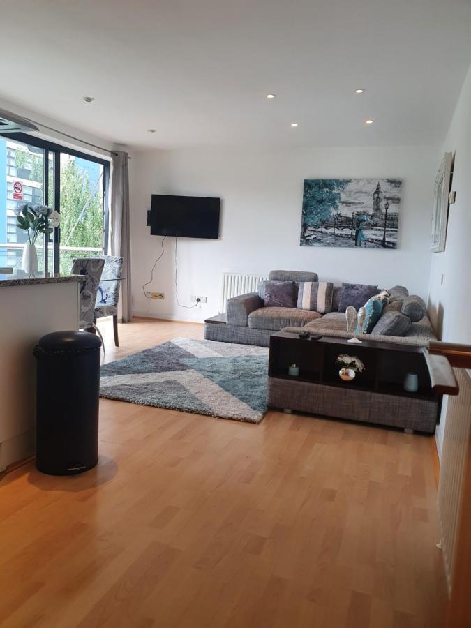 Luxury Canary Wharf Apartment With Free Parking Londra Esterno foto