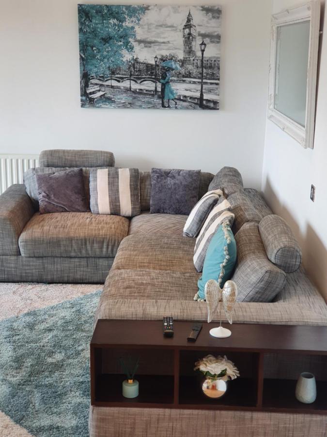 Luxury Canary Wharf Apartment With Free Parking Londra Esterno foto